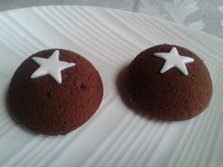 Brioches al Pan di Stelle: Delizia Cioccolatosa per Ogni Occasione
