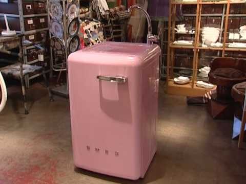 Lavatrice Smeg Vintage: Eleganza Retr&ograve; per la Casa Moderna